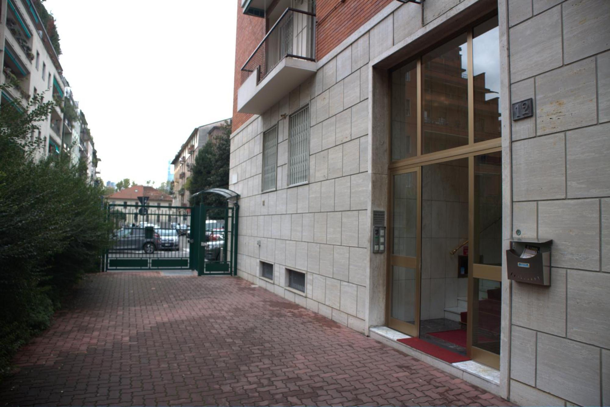 Casapole Apartment Milan Bagian luar foto